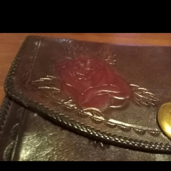 Vintage hand tooled leather clutch 1960s Hand Crafted High Quality Rare Durable - Picture 6 of 10